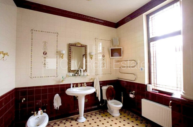 Земля в собственности, фасадный дом, реновированный дом, поменянное покрытие Рига - изображение 12