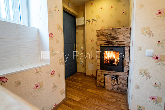 Земля в собственности, дом во дворе, кирпичные стены, благоустроенная Рига - изображение 5