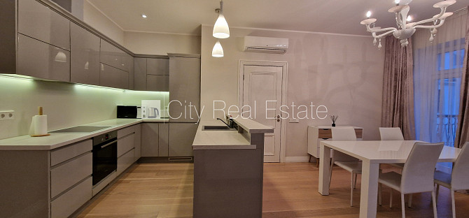 Projekts - Residence Lumiere, fasādes māja, renovēta māja, labiekārtots apzaļumots pagalms, Rīga - foto 12