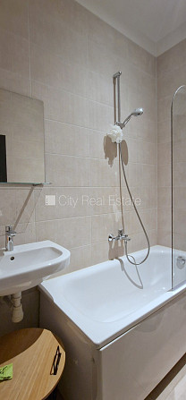 Фасадный дом, реновированный дом, плата за обслуживание одного квадратного метра Рига - изображение 11