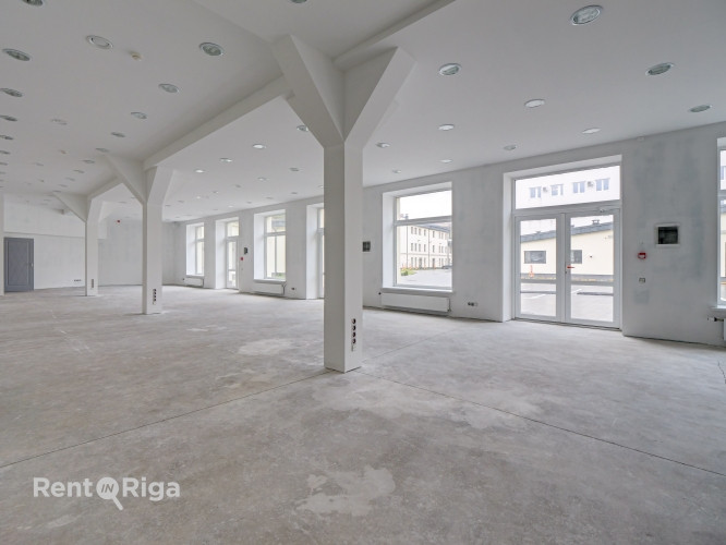 Jaunas, plašas un modernas telpas Klusajā centrā.  Piedāvājam nomai mūsdienīgas un stilīgas Rīga - foto 2