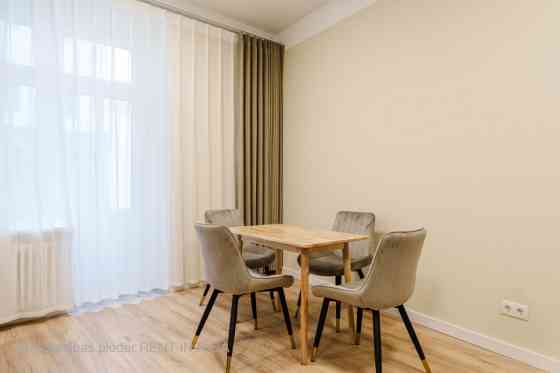 Oднокомнатная квартира в центре Риги с балконом!  Квартира включает в себя Rīga