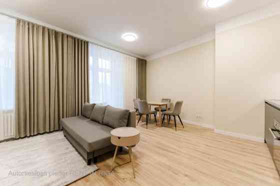 Oднокомнатная квартира в центре Риги с балконом!  Квартира включает в себя Rīga