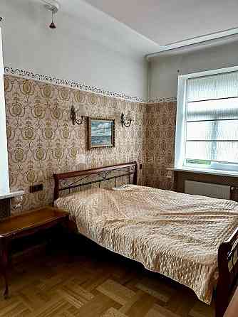 Фасадный дом, реновированный дом, благоустроенная озеленённая территория, одна Рига