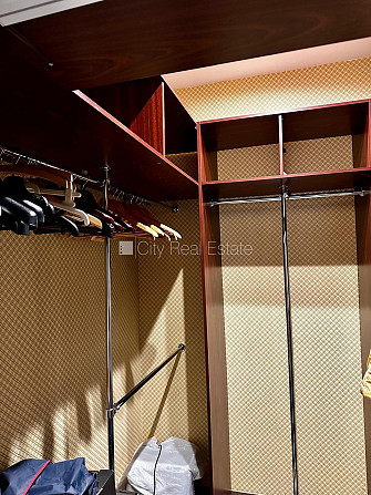 Фасадный дом, реновированный дом, благоустроенная озеленённая территория, одна Рига - изображение 8