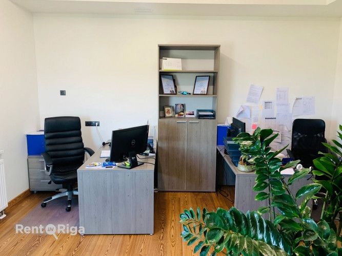 Ekskluzīvs divstāvu penthauss ar iespaidīgu panorāmas skatu uz Rīgu, projektā Duntes Ozoli. Rīga - foto 7