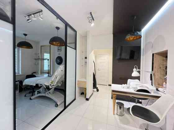 Продаётся полностью готовый салон красоты в Риге!  Отличная возможность как для Рига