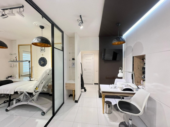 Продаётся полностью готовый салон красоты в Риге!  Отличная возможность как для Рига - изображение 6