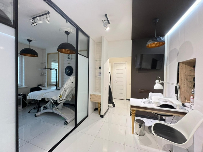 Продаётся полностью готовый салон красоты в Риге!  Отличная возможность как для Рига - изображение 5