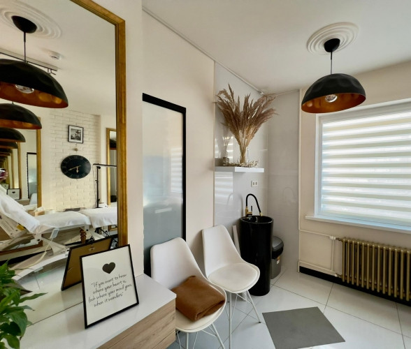 Продаётся полностью готовый салон красоты в Риге!  Отличная возможность как для Рига - изображение 4