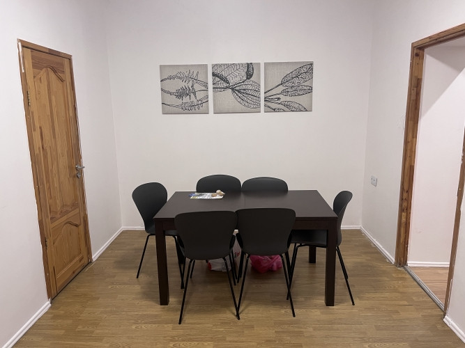 Izīrē gaišu un plašu dzīvokli Merķeļa ielā 8, pašā Rīgas centrā. Dzīvoklī ir divas izolētas guļamist Рига - изображение 5