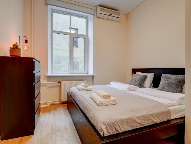 Izīrē gaišu un plašu dzīvokli Merķeļa ielā 8, pašā Rīgas centrā. Dzīvoklī ir divas Rīga - foto 18