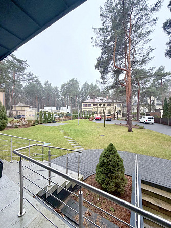 Fasādes māja, renovēta māja, slēgts pagalms, iežogota teritorija, vieta automašīnai, ieeja Rīga - foto 18