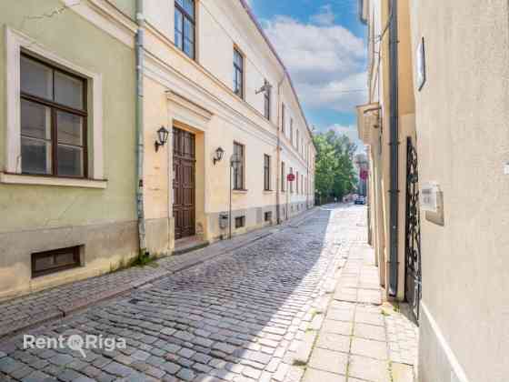 Комплекс зданий и земельный участок в Старой Риге.  (Улица Кунгу 34, улица Калēju 78, Rīga