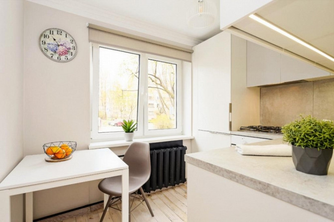 Tiek izīrēts pilnībā aprīkots dzīvoklis Iļģuciemā. Dzīvoklis gaišs, labs remonts, Rīga - foto 5