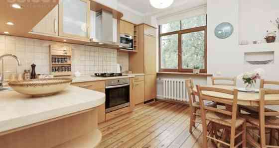 Сдаётся в аренду двухкомнатная квартира с половиной комнаты в Тейке (одна Рига