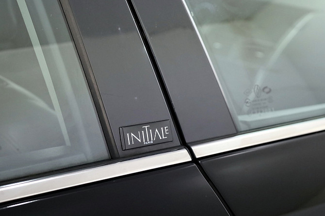 Renault Latitude Initiale Paris ATM 2.0 dCi 127kW Таллин - изображение 8