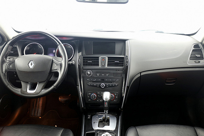 Renault Latitude Initiale Paris ATM 2.0 dCi 127kW Таллин - изображение 7