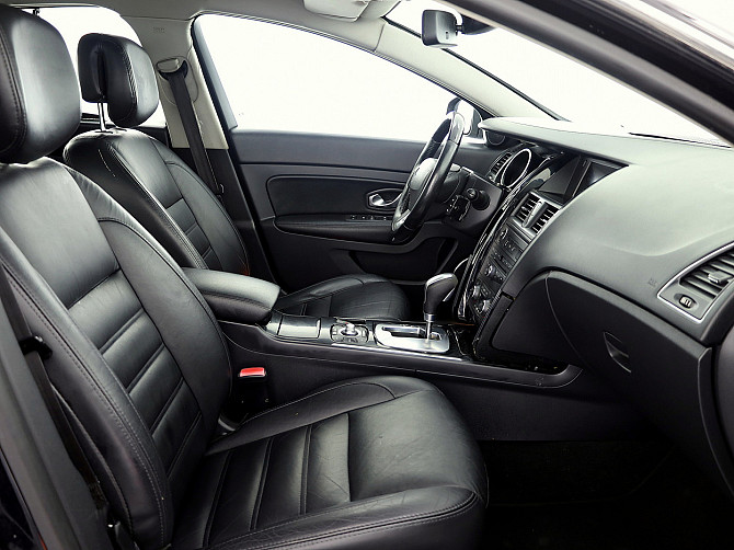 Renault Latitude Initiale Paris ATM 2.0 dCi 127kW Таллин - изображение 5