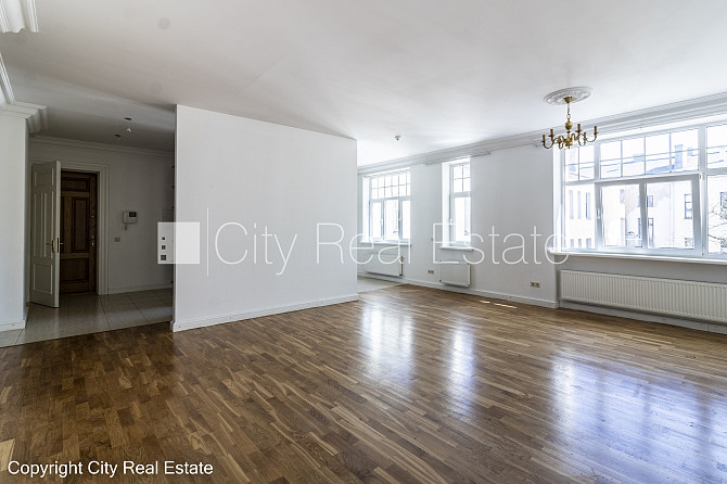 Земля в собственности, частный дом, благоустроенная озеленённая территория 1910 м2, Рига - изображение 12