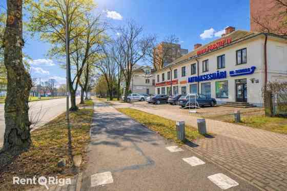 Продажа недвижимости в Югле, на улице Бривибас  Общая площадь здания: 597,7 м Rīga