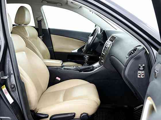 Lexus IS 220 Luxury 2.2 D-4D 130kW Таллин