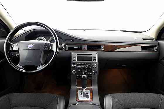 Volvo XC70 Summum ATM 2.4 D5 136kW Таллин