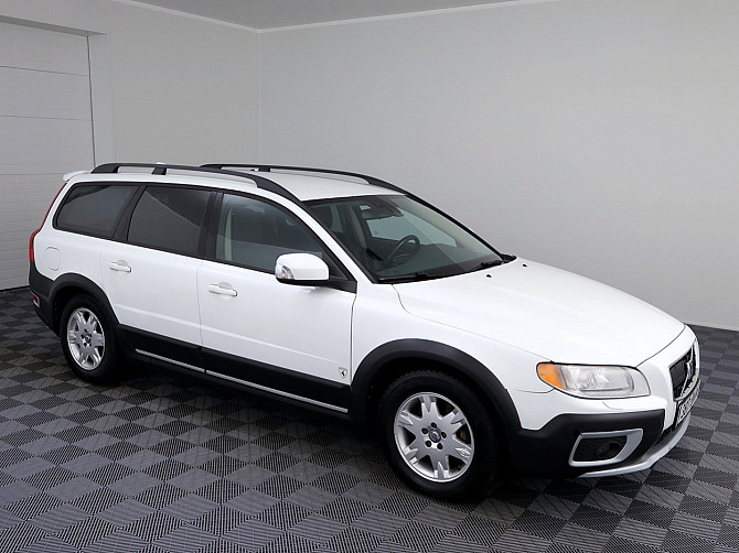 Volvo XC70 Summum ATM 2.4 D5 136kW Таллин - изображение 1