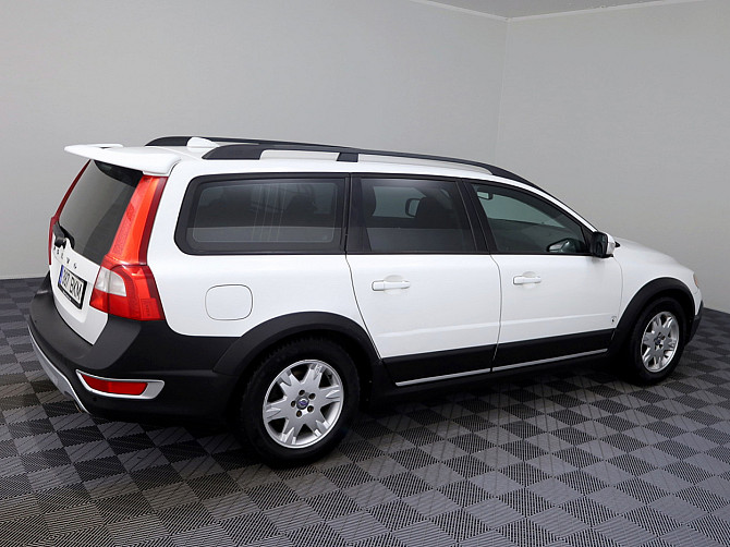 Volvo XC70 Summum ATM 2.4 D5 136kW Таллин - изображение 3
