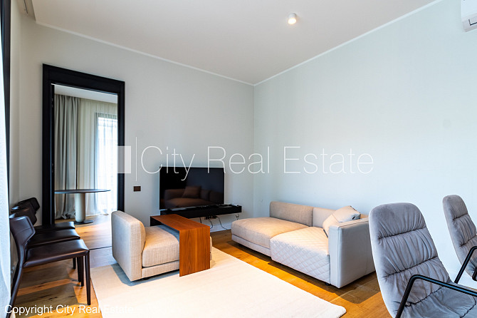 Фасадный дом, реновированный дом, вход с улицы и со двора, количество спален 3 шт., Рига - изображение 6