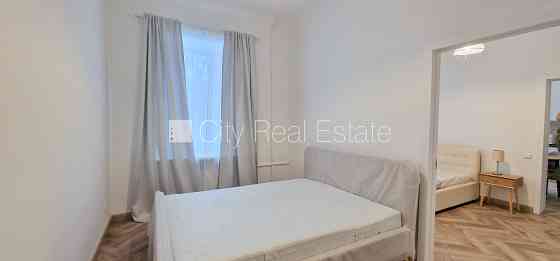 Дом во дворе, реновированный дом, окна выходят во двор, количество спален 3 шт., Rīga