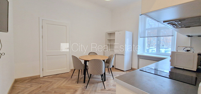 Pagalma māja, renovēta māja, logi vērsti uz pagalma pusi, guļamistabu skaits 3 gab., Rīga - foto 4