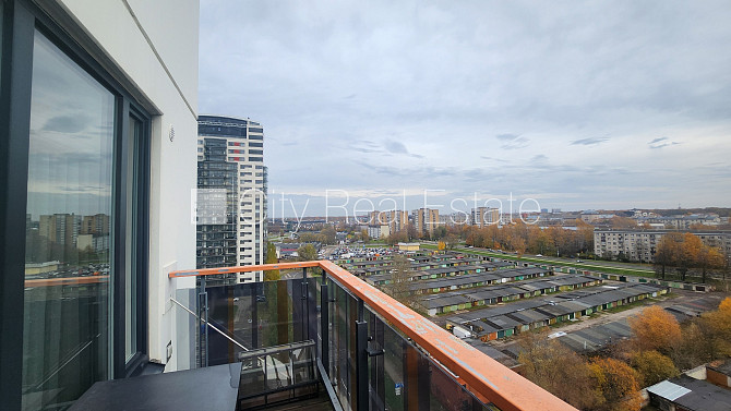 Privātmāja, jaunceltne, labiekārtota apzaļumota teritorija 3557 m2, teritorijas iebrauktuves Jūrmala - foto 15