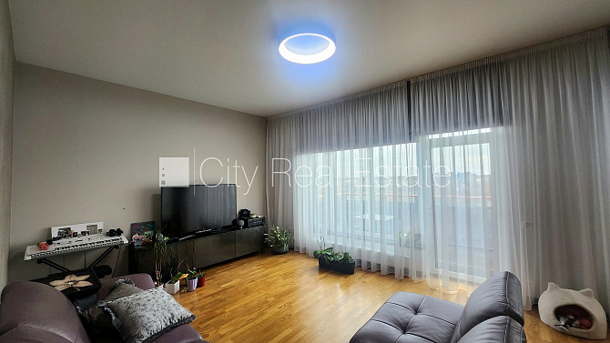 Privātmāja, jaunceltne, labiekārtota apzaļumota teritorija 3557 m2, teritorijas iebrauktuves Jūrmala - foto 5