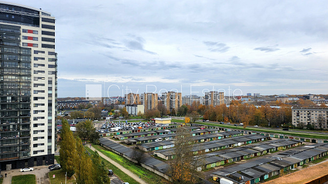 Privātmāja, jaunceltne, labiekārtota apzaļumota teritorija 3557 m2, teritorijas iebrauktuves Jūrmala - foto 16