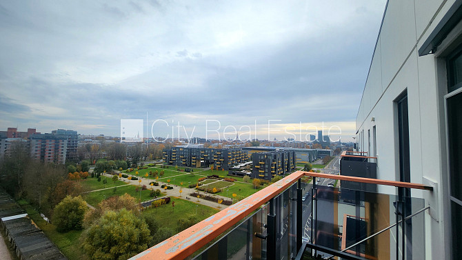 Privātmāja, jaunceltne, labiekārtota apzaļumota teritorija 3557 m2, teritorijas iebrauktuves Jūrmala - foto 14