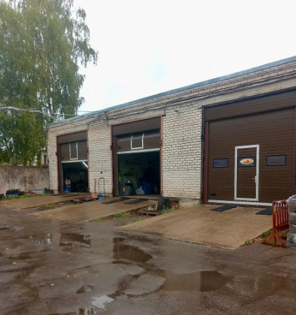 Сдаются в аренду помещения для автосервиса  2 бокса.  Помещения оборудованы Рига - изображение 2