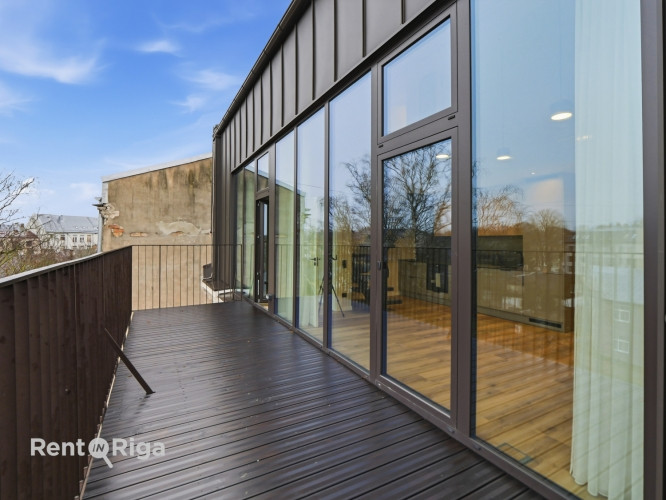 Двухэтажный пентхаус в отреставрированном здании с просторной террасой! Рига - изображение 5