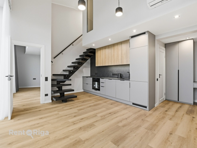 Двухэтажный пентхаус в отреставрированном здании с просторной террасой! Рига - изображение 6