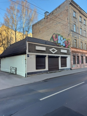 Svaigi izremontētas komerctelpas Rīgas centrā  Avotu ielā 37  Iznomā modernas un gaumīgi Rīga - foto 2