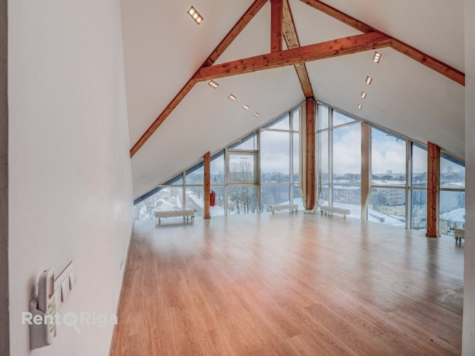 Iznomā biroja telpas Ieriķu ielā 15, blakus t/c Domina  Telpas atrodas sakoptā un modernā Rīga - foto 2