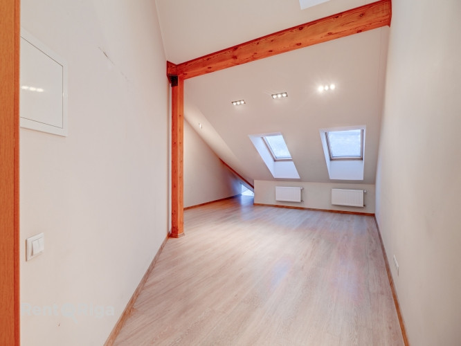 Iznomā biroja telpas Ieriķu ielā 15, blakus t/c Domina  Telpas atrodas sakoptā un modernā Rīga - foto 9