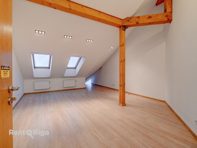 Iznomā biroja telpas Ieriķu ielā 15, blakus t/c Domina  Telpas atrodas sakoptā un modernā Rīga - foto 6