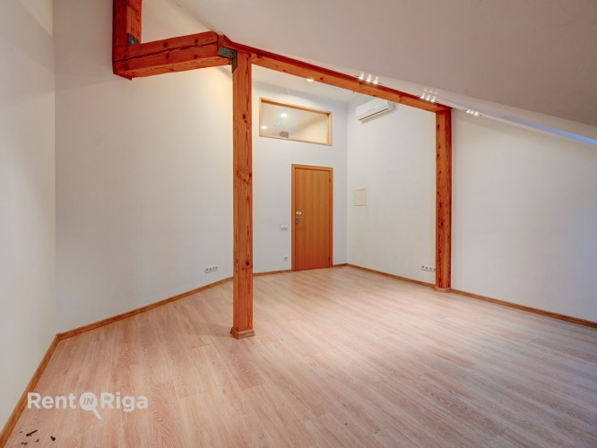 Iznomā biroja telpas Ieriķu ielā 15, blakus t/c Domina  Telpas atrodas sakoptā un modernā Rīga - foto 8