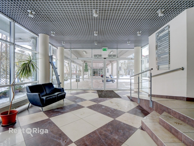 Iznomā biroja telpas Ieriķu ielā 15, blakus t/c Domina  Tiek iznomāts birojs, kas sastāv no Rīga - foto 8
