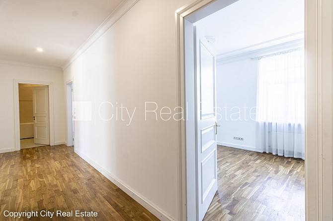 Fasādes māja, renovēta māja, slēgts pagalms, ieeja no ielas, ir lifts, kāpņu telpa pēc Rīga - foto 6