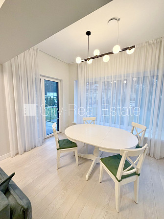 Фасадный дом, реновированный дом, вход со двора, апартаменты люкс, лифт, Рига - изображение 4