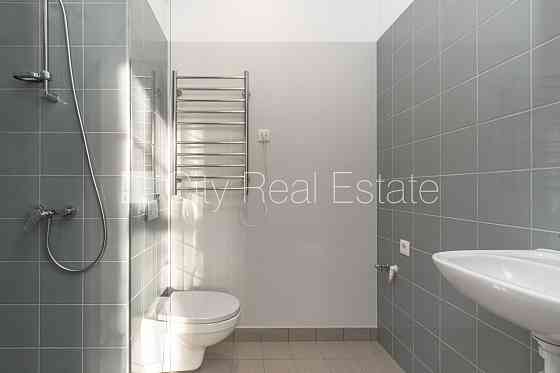 Проект - CityZEN (ЦитyЗЕН), земля в собственности, здание во дворе, благоустроенная Рига