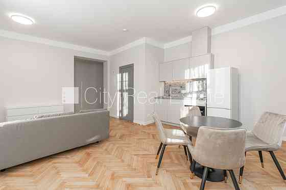 Проект - CityZEN (ЦитyЗЕН), земля в собственности, здание во дворе, благоустроенная Рига