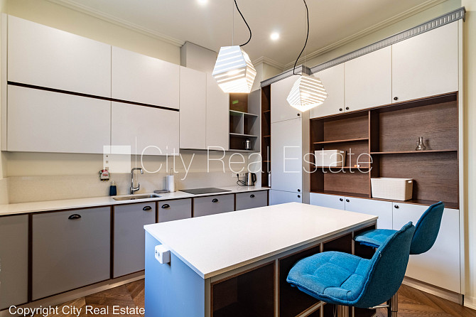 Новостройка, фасадный дом, закрытый двор, вход с улицы, лифт, лестничная клетка Рига - изображение 16